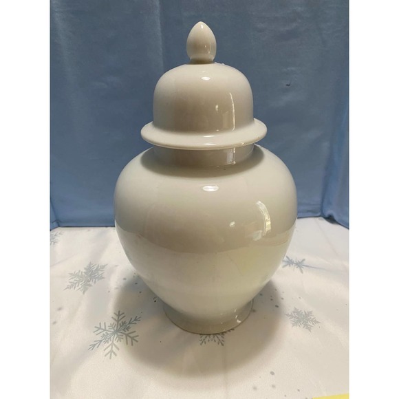 Vtg Hand Painted Ginger Jar Urn w/Lid Andrea by Sedek - Picture 2 of 7